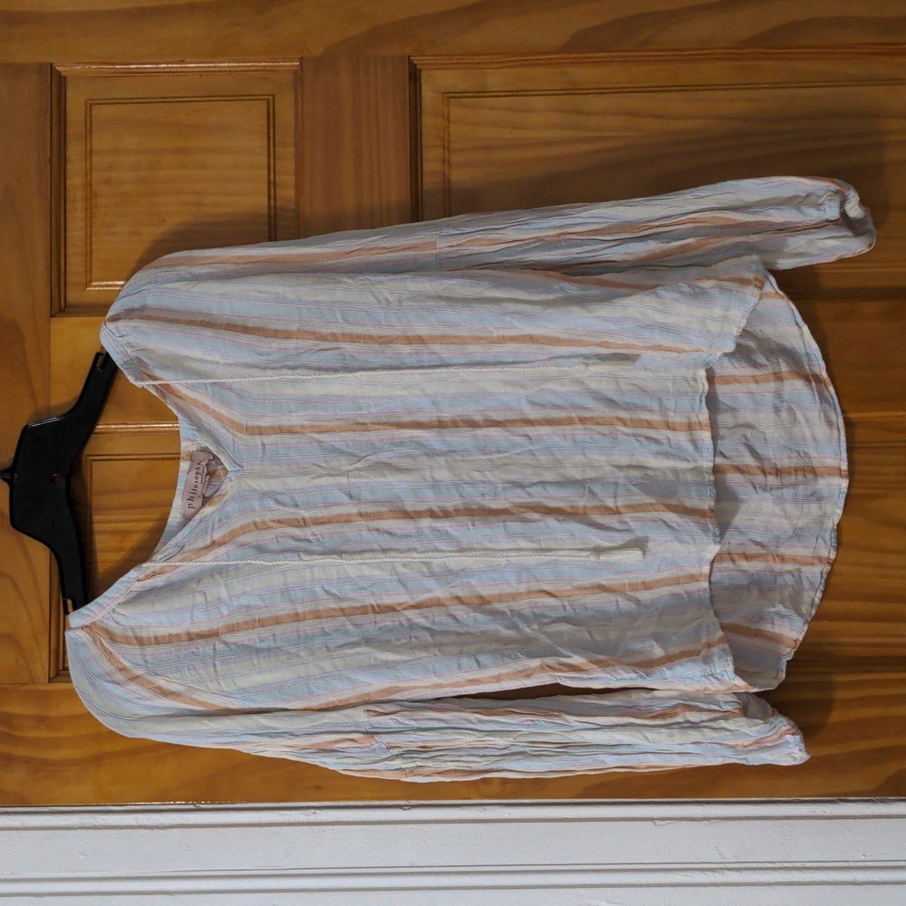 Philosophy - Size Medium - Light Fabric Sweater